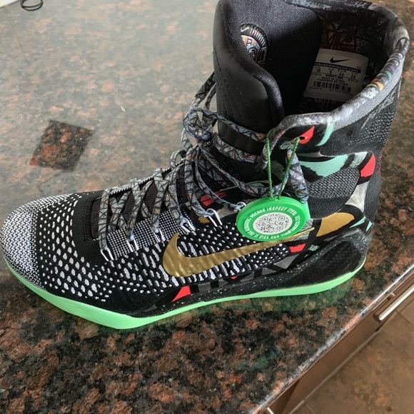 Sneakers and Clothing - Picture 7 of 13